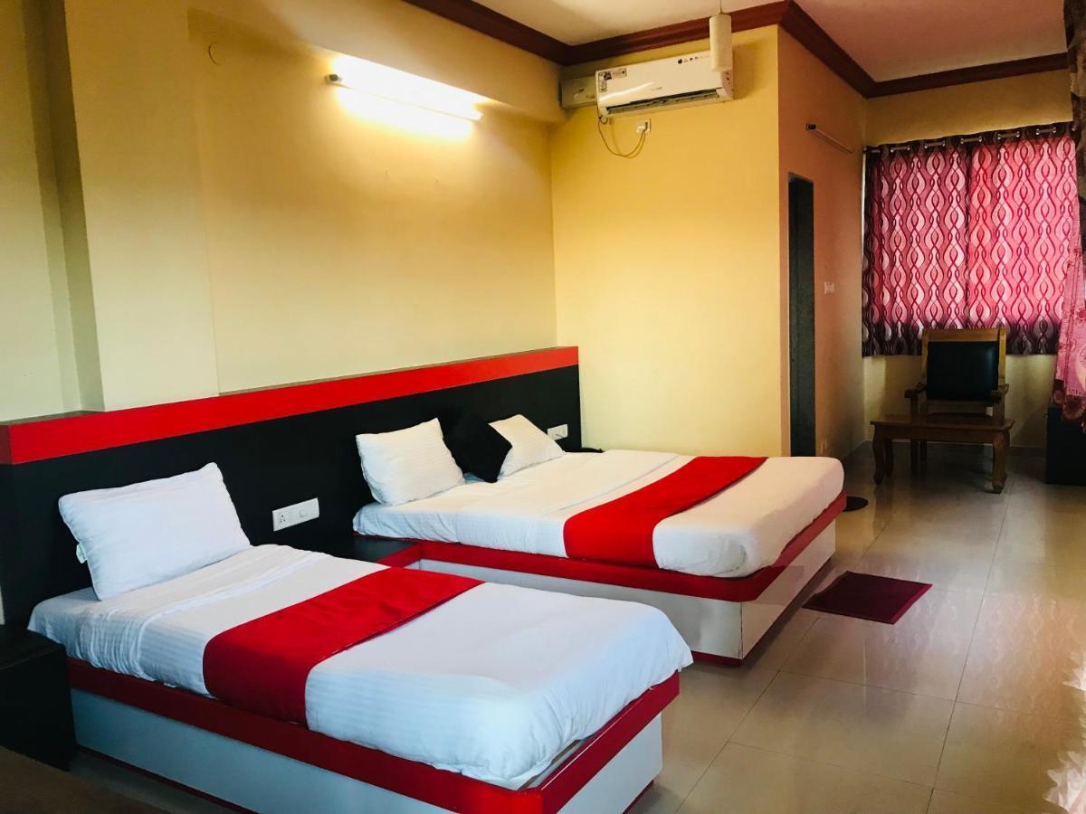 Staymaker Prakash International Gonikoppal 外观 照片