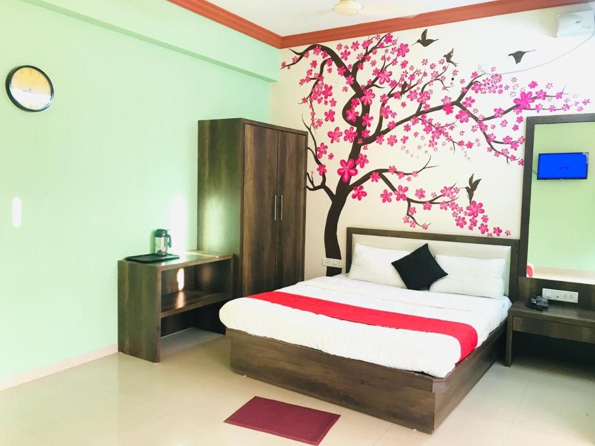 Staymaker Prakash International Gonikoppal 外观 照片