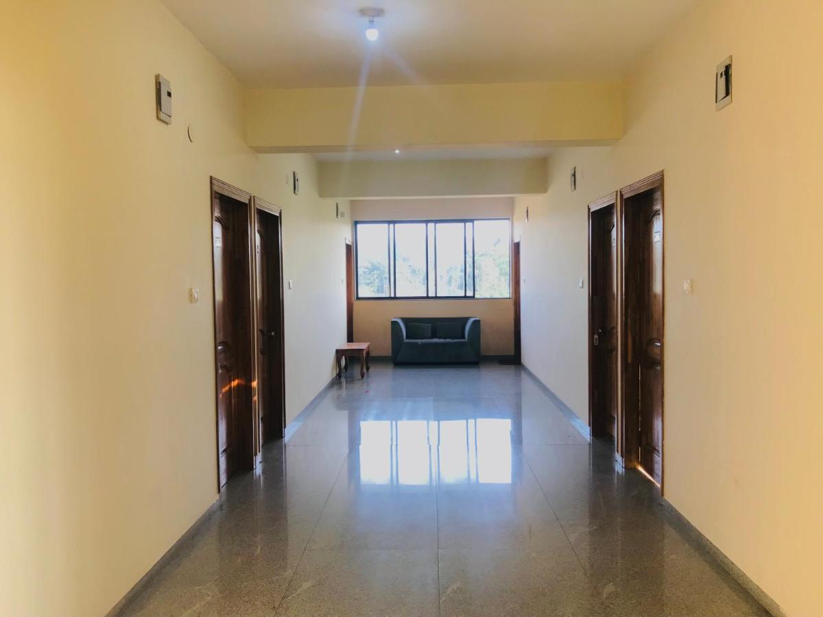 Staymaker Prakash International Gonikoppal 外观 照片