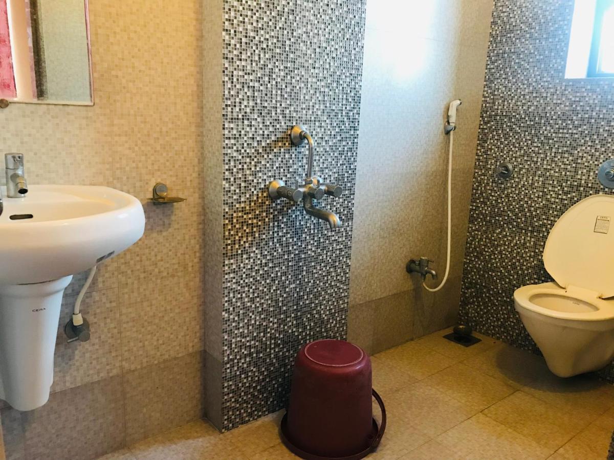 Staymaker Prakash International Gonikoppal 外观 照片