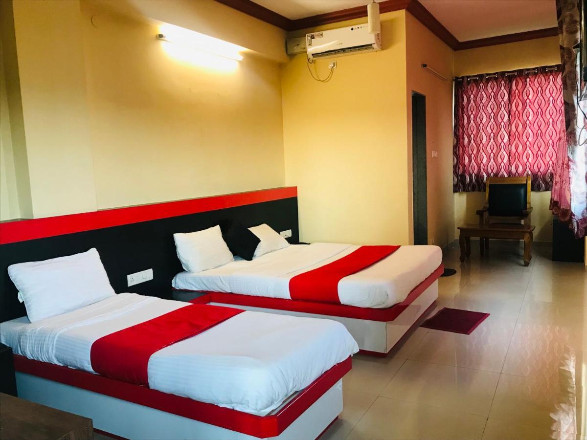 Staymaker Prakash International Gonikoppal 外观 照片